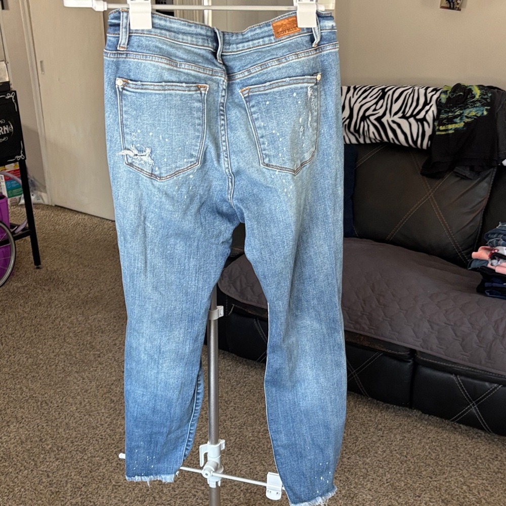 Judy Blue Women's Light Blue Distressed Boyfriend Jeans - Picture 4 of 4